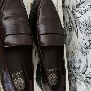 Vince Camuto Womens Dark Burgandy Brown Slip-On Loafers